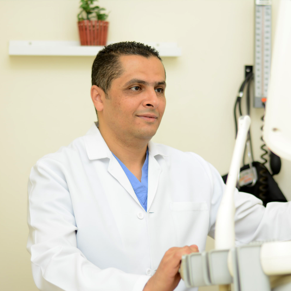 د. هيثم المصري - Dr. Haytham Al Masri - استشاري النسائية والتوليد والعقم و أطفل الأنابيب - Consultant Obstetrics & Gynecology IVF & Infertility 