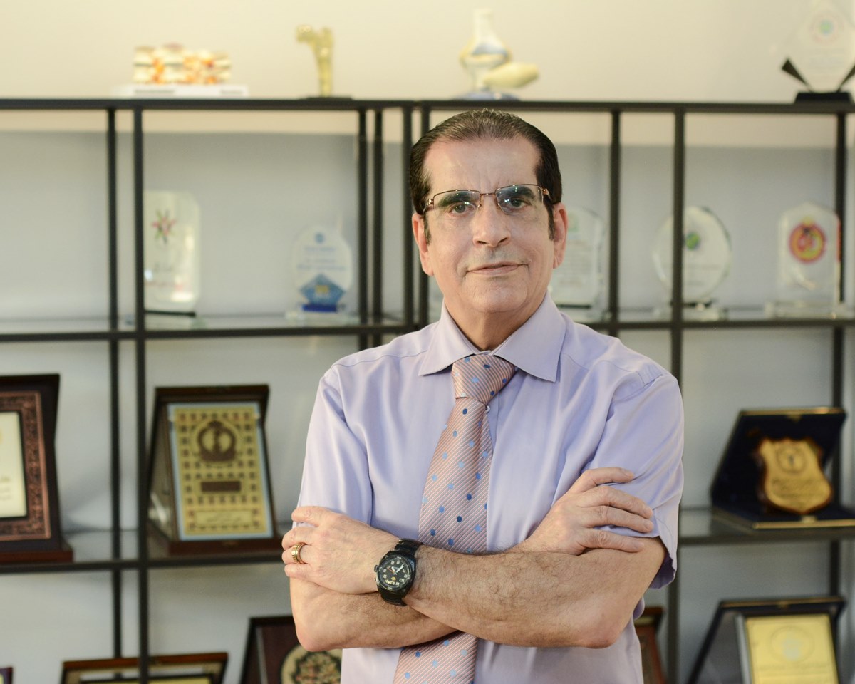 د. علي حسن العتوم - Dr. Ali Hassan Otom - استشاري اول لأمراض المفاصل وهشاشة العظام - Senior Consultant of Rheumatology & Osteoarthritis