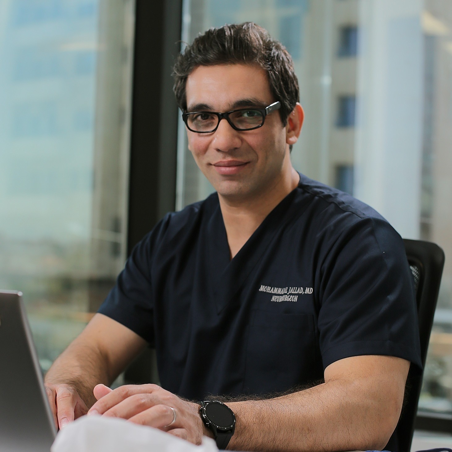 د. محمّد الجلّاد - Dr. Mohammad Al Jallad - أخصائي جراحة الدماغ والأعصاب والعمود الفقريّ جراحة أورام الجهاز العصبي - Neurosurgeon